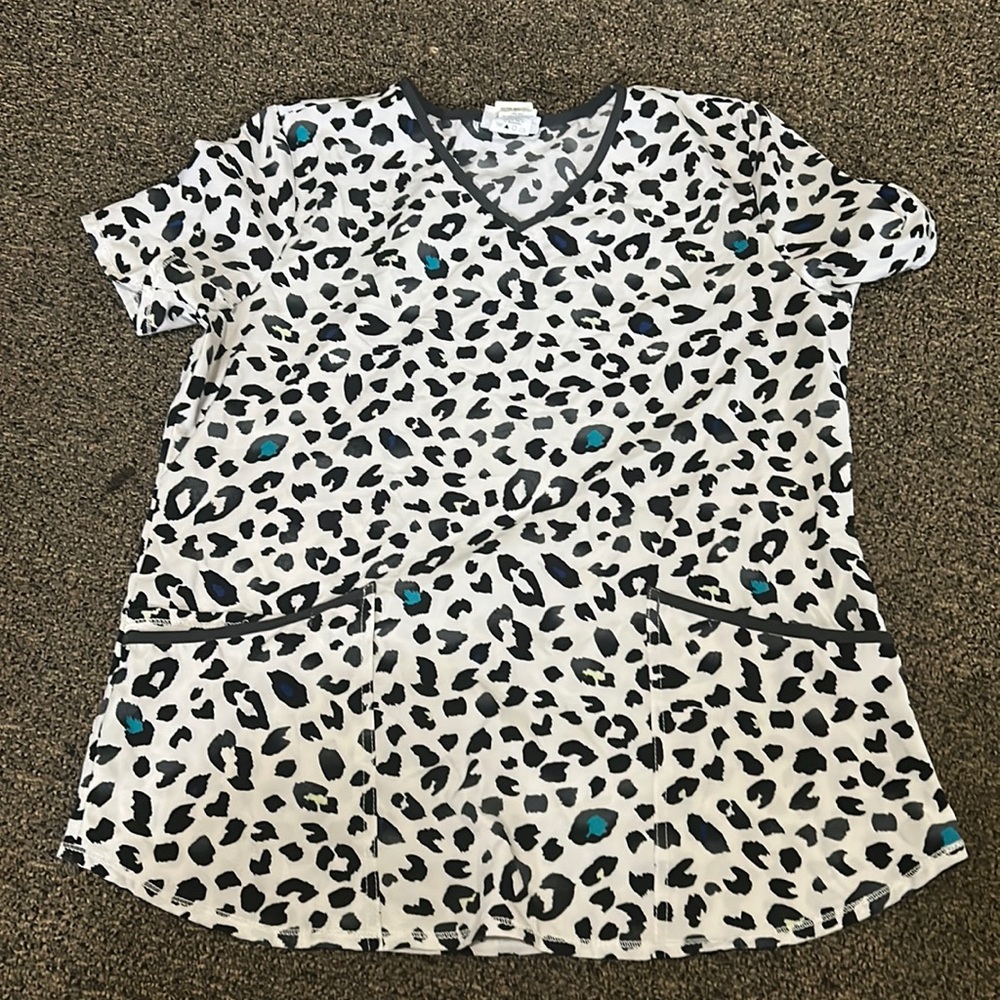 Scrub top
